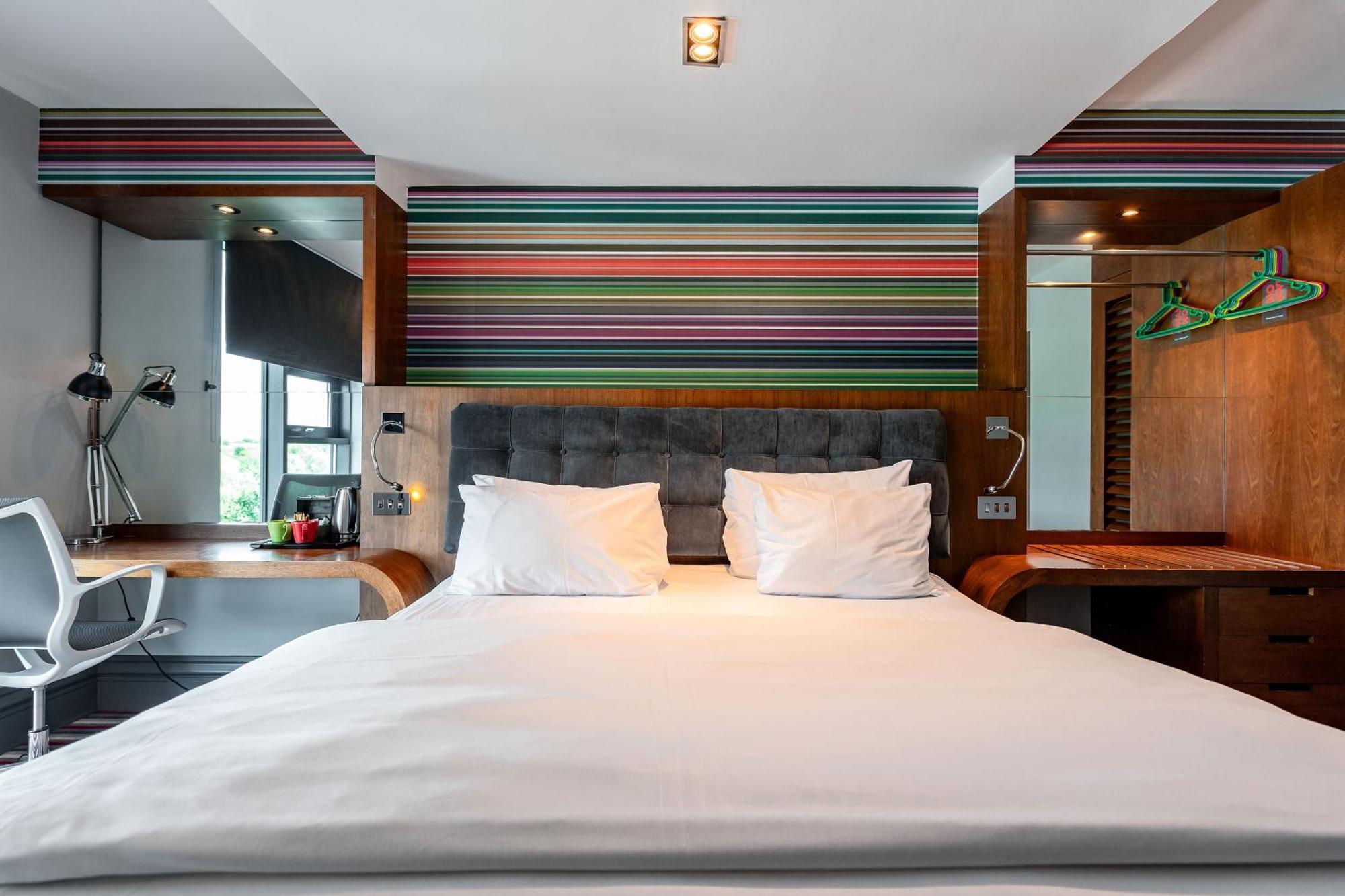Village Hotel Manchester Ashton Zewnętrze zdjęcie