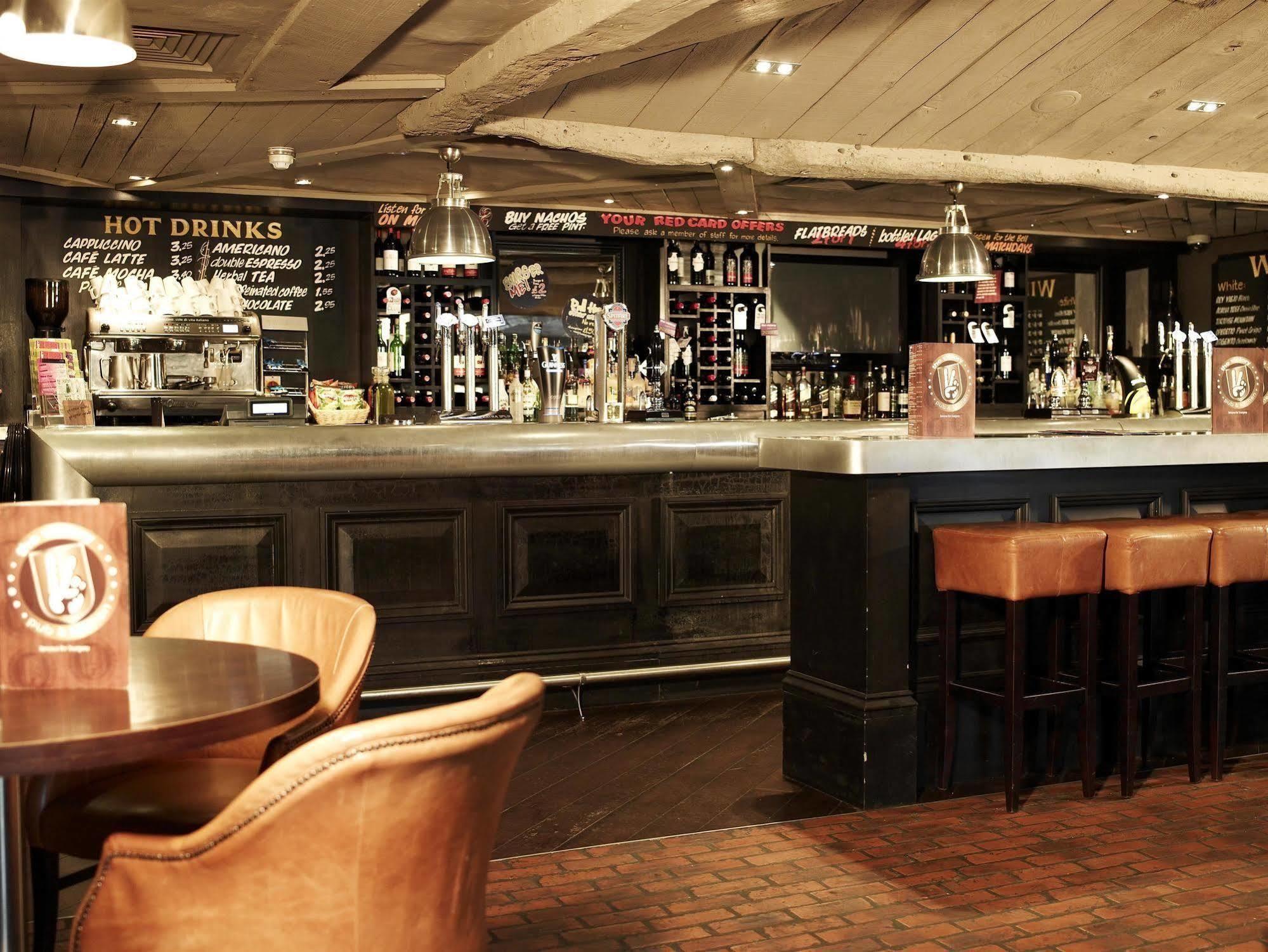 Village Hotel Manchester Ashton Zewnętrze zdjęcie